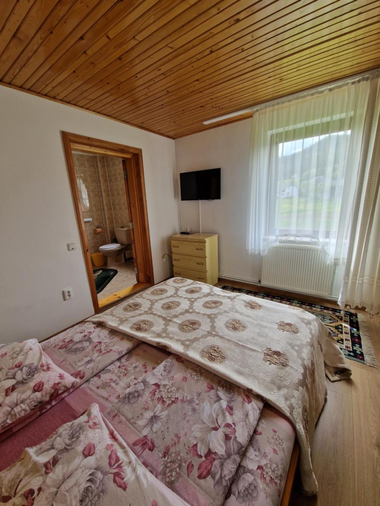 Voro Mold Hotell Gura Humorului Exteriör bild