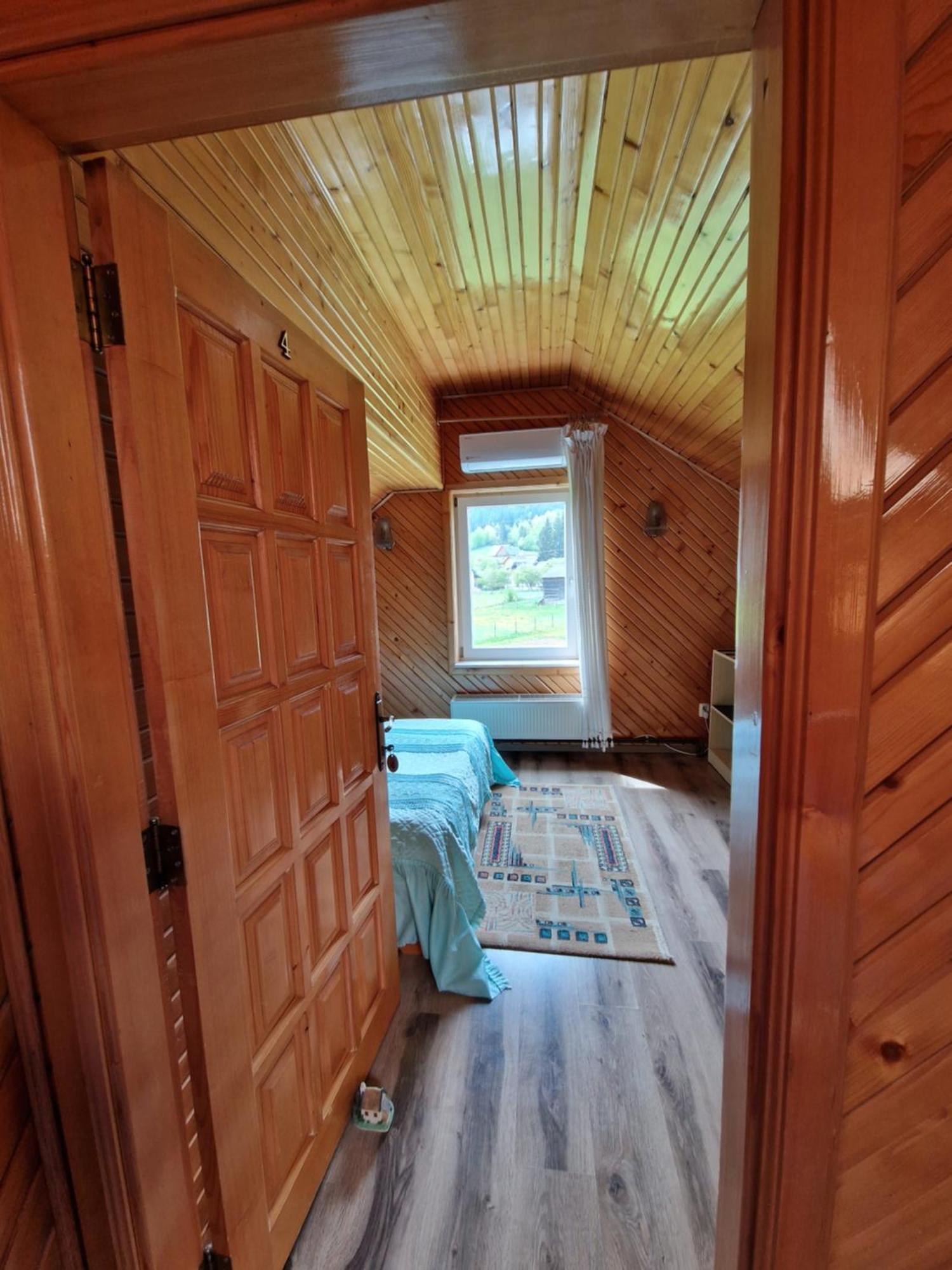 Voro Mold Hotell Gura Humorului Exteriör bild