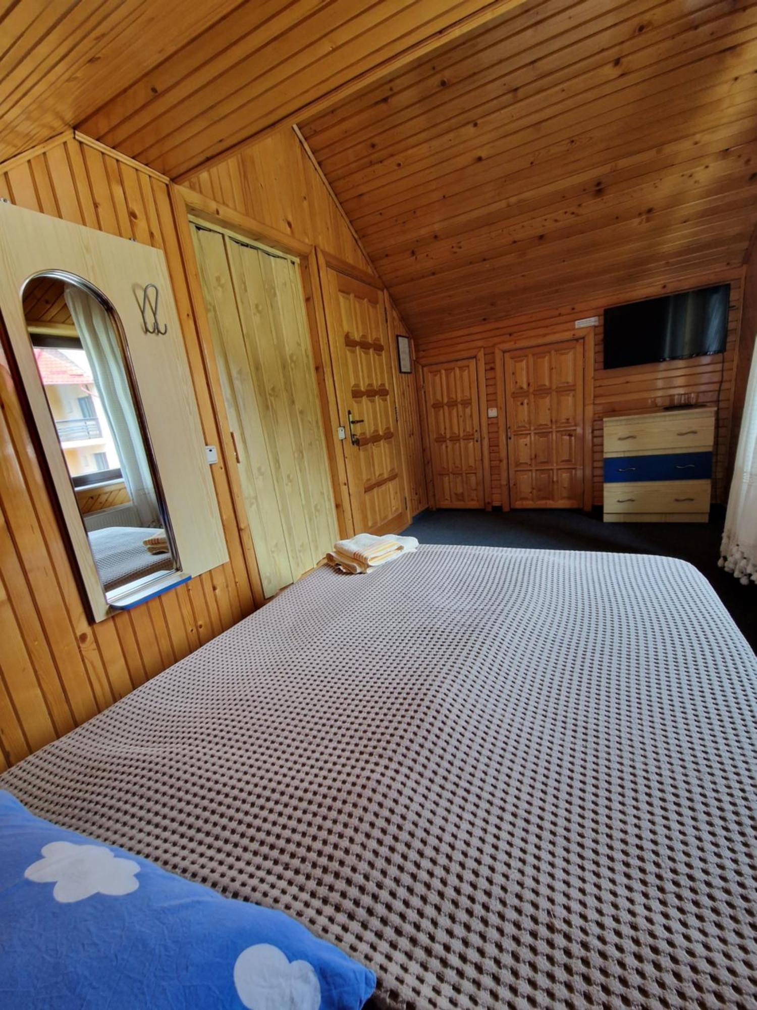 Voro Mold Hotell Gura Humorului Exteriör bild